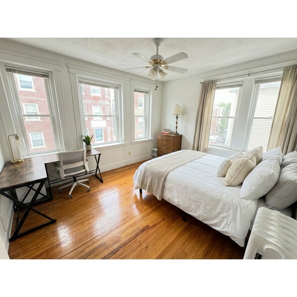 Building Photo - 17 Price Rd