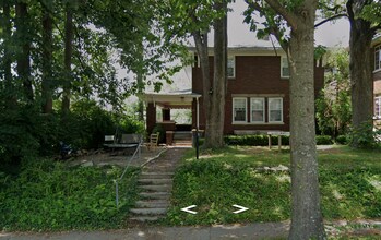 Building Photo - North Fess 6BR - Available August 2027