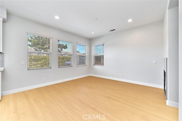 Building Photo - 40 Freeman Ln