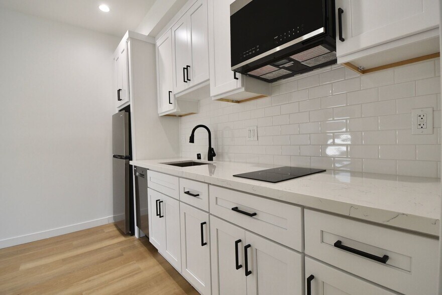 Building Photo - 2683 34th St