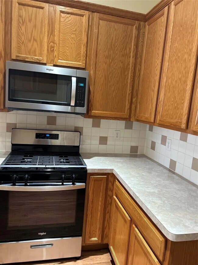 Building Photo - 6109 Apache Dr