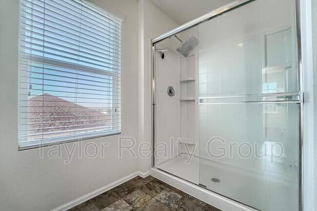 Building Photo - 2273 Saddle Back Ct