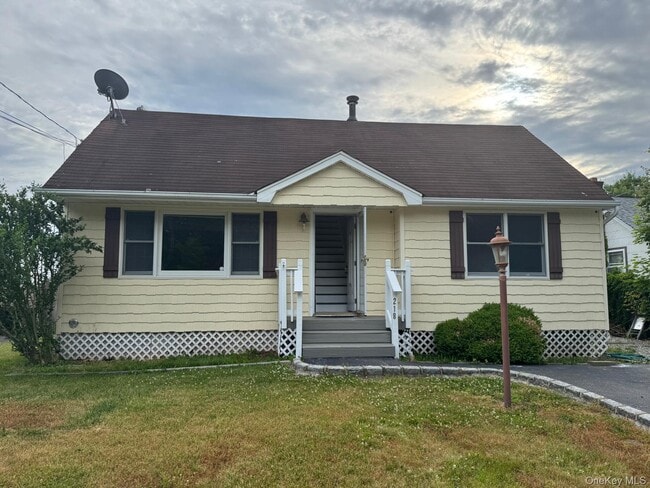 Building Photo - 218 Bayview Dr