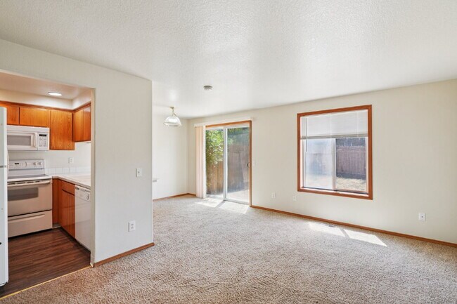Building Photo - 2118 Baines Blvd