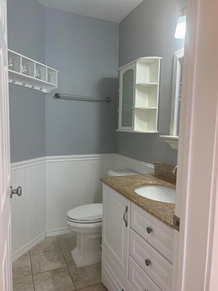 Building Photo - 15 N San Marcos Rd