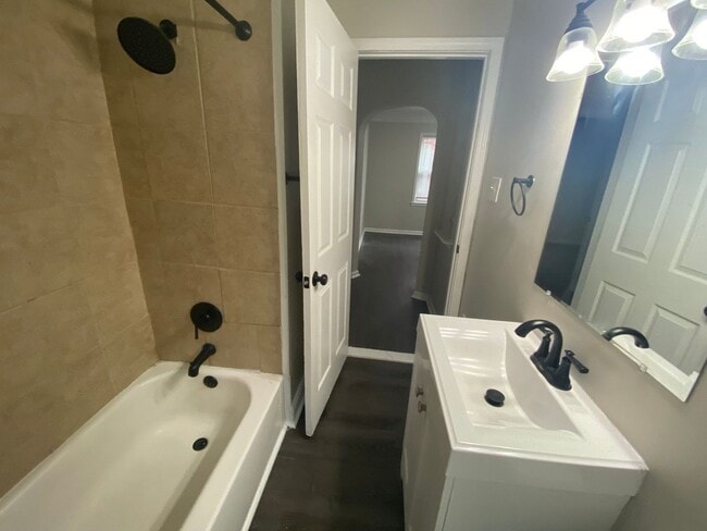 Building Photo - Renovated 4-Bedroom Home – We Welcome Sect...
