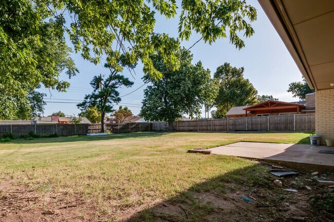 Building Photo - 4305 NW 59th St