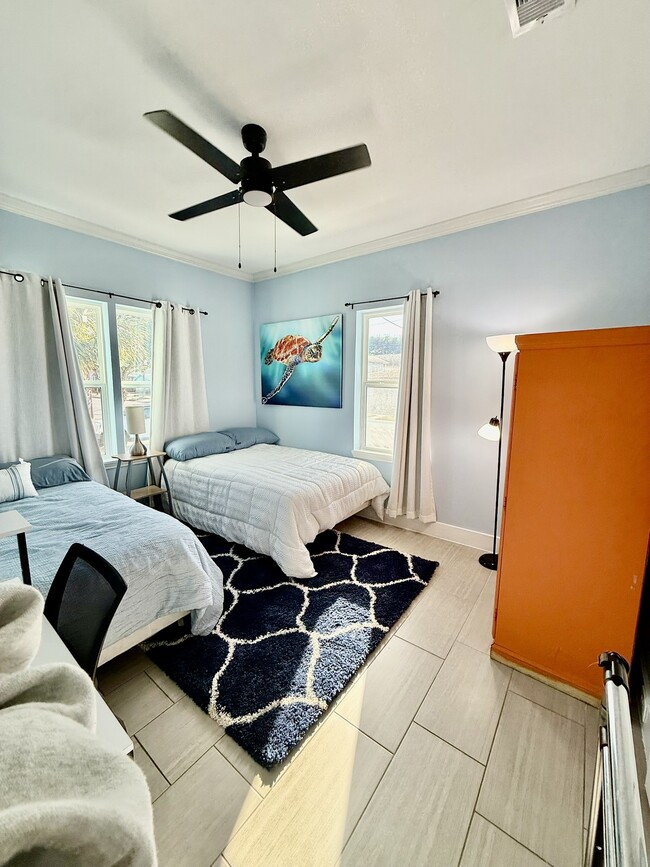 Building Photo - 2312 37th St