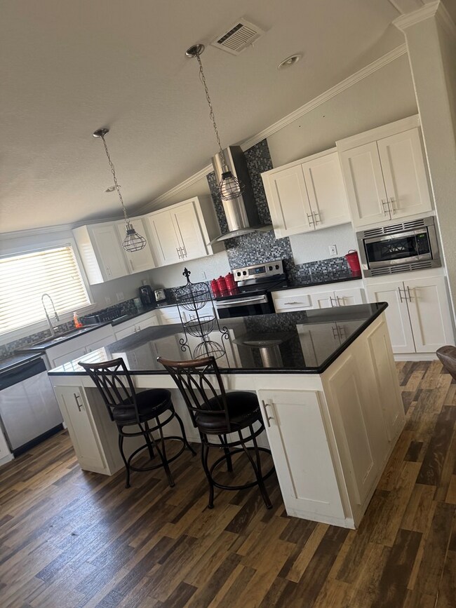 Building Photo - 14141 W Ruidoso Dr