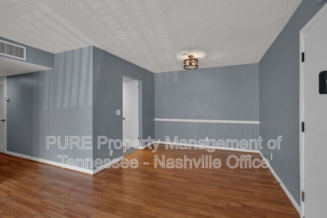 Building Photo - 21 Vaughns Gap Rd