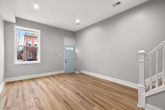 Building Photo - 226 N Collington Ave