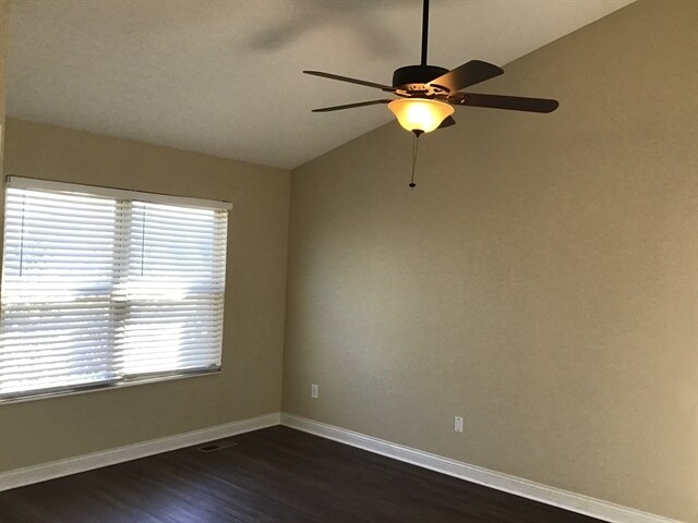 Building Photo - 270 Huntington Dr
