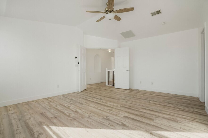 Building Photo - 11886 Trail Ct