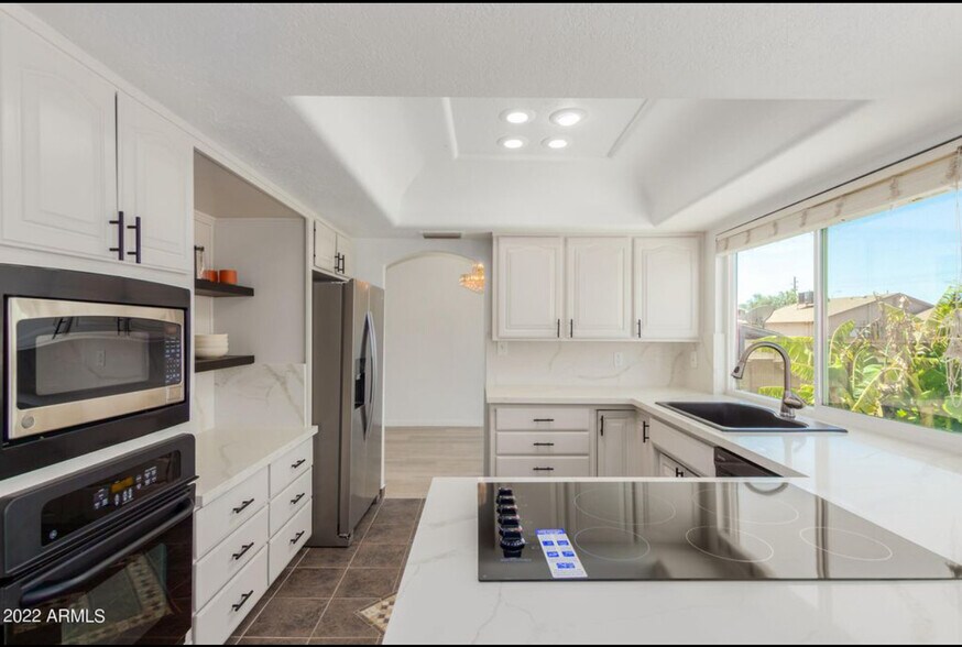 Building Photo - 6440 S 16th Way