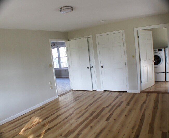 Building Photo - 53 Carpenter Rd