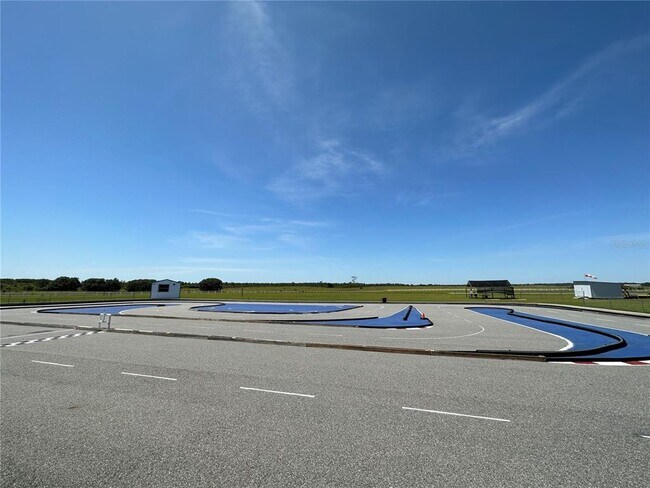 Building Photo - 9935 SW 98th Ln