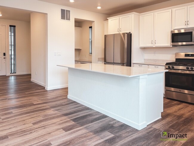 Building Photo - 10228 Vaughn St