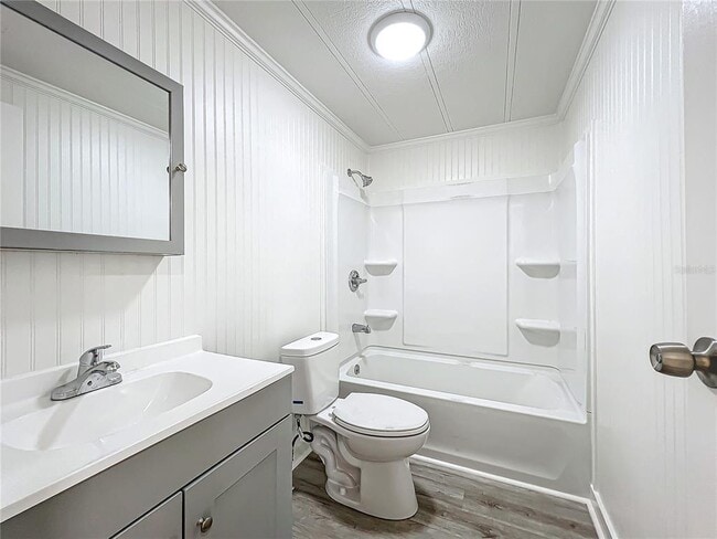 Building Photo - 140 Orangewood Dr