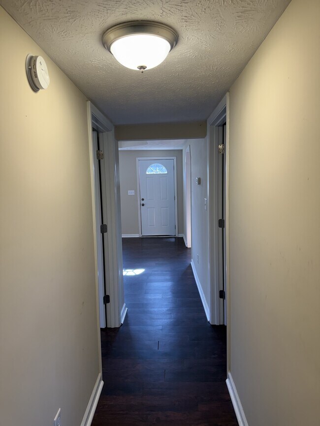 Building Photo - 9688 Leitchfield Rd