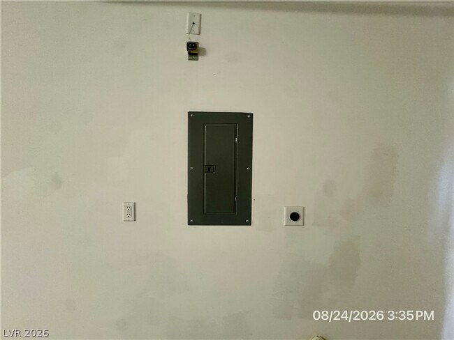 Building Photo - 859 Nova Heights St