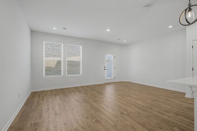 Building Photo - Brand new Hermitage townhome, end unit with garage, 3 bedroom 2.5 baths, community pool