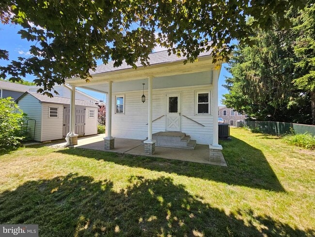 Building Photo - 178 Kingston Park Ln E