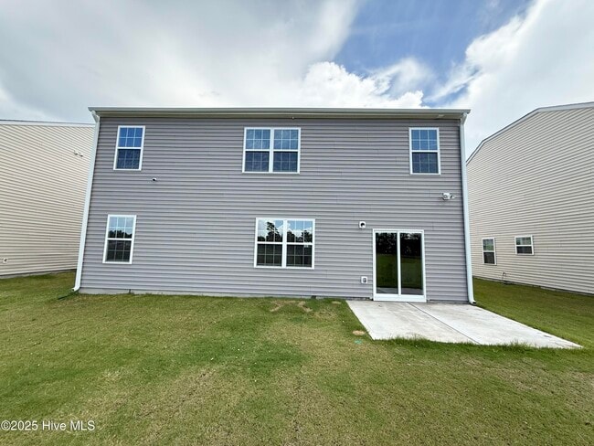 Building Photo - 3228 Ridgeland Dr