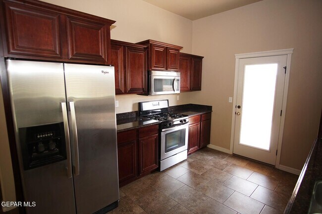 Building Photo - 3628 Grand Bahamas Dr