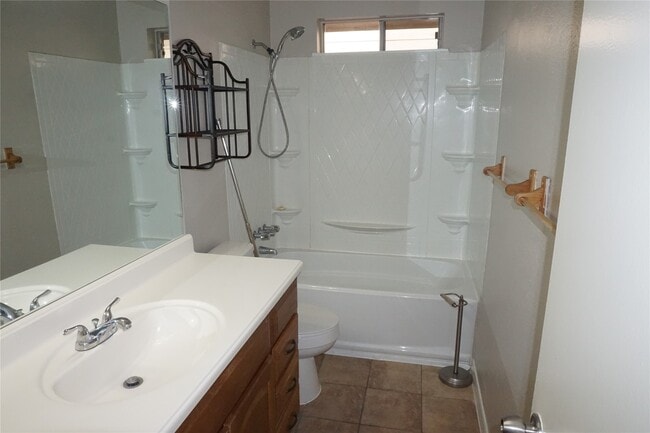 Building Photo - 5022 Fox Hollow Blvd