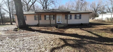 Building Photo - 156 Bailey St