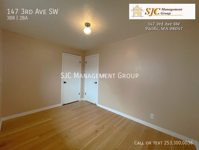 Building Photo - 147 3rd Ave SW