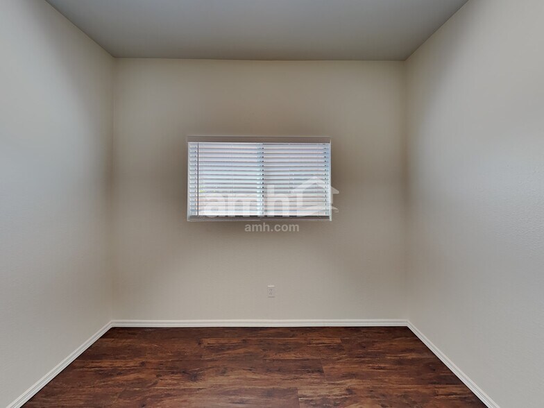 Building Photo - 388 E Atlas Cedar Pl