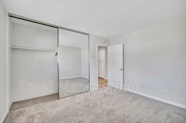 Building Photo - 805 N 3rd St