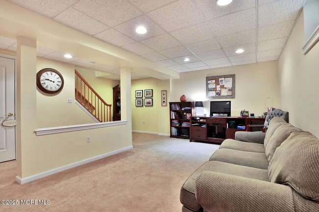 Building Photo - 909 Brookside Ave