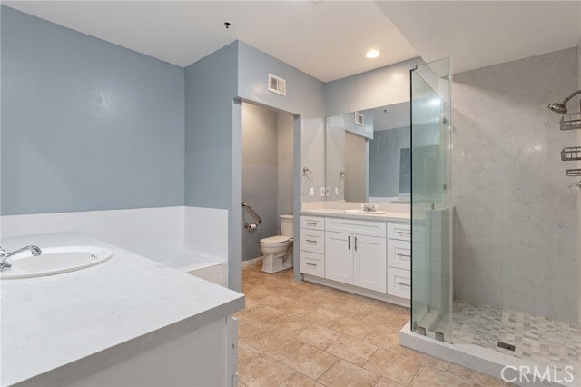 Building Photo - 5350 White Oak Ave