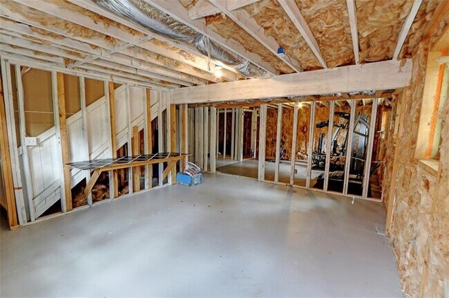 Building Photo - 1178 Chambord Way NE