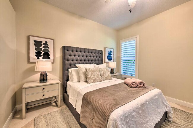 Building Photo - 7510 Camden Harbour Dr