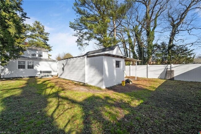 Building Photo - 847 Marvin Ave