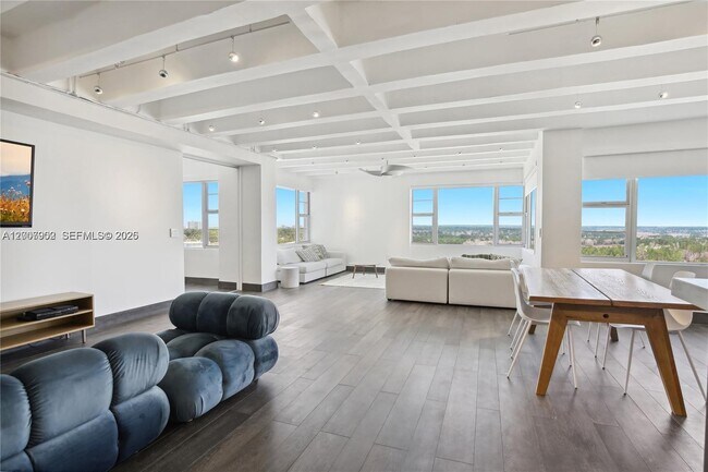 Building Photo - 5255 Collins Ave