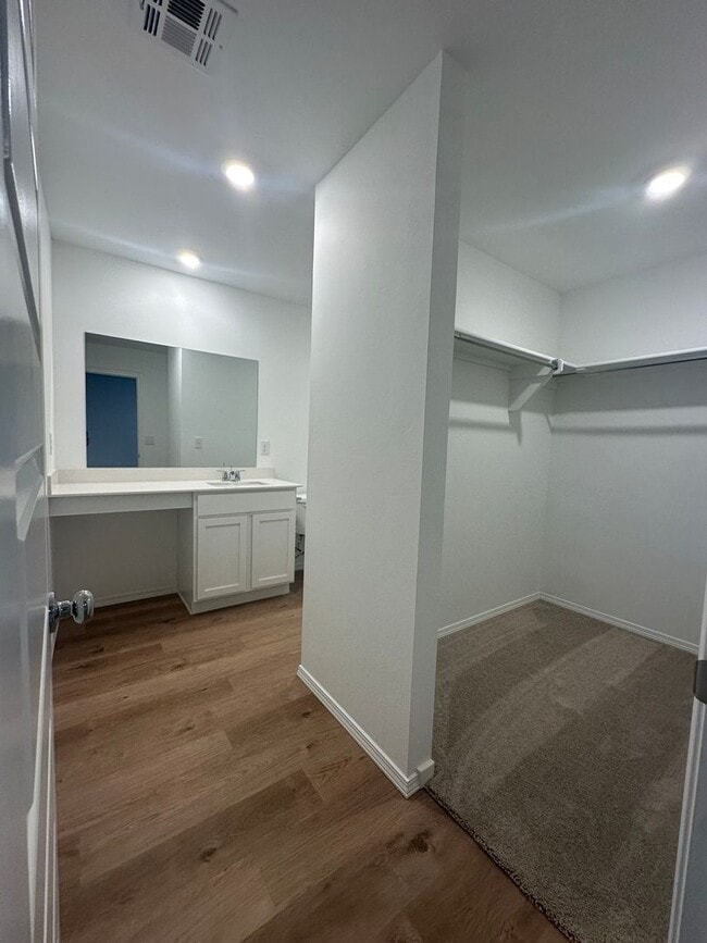 Building Photo - *Newly Built* 3 Bed 2 Bath 2 Car Garage