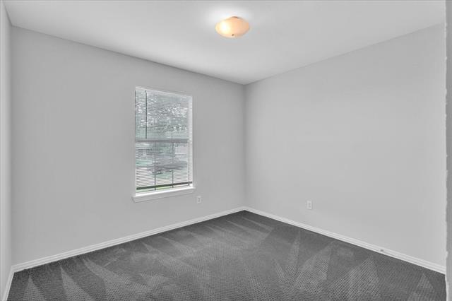 Building Photo - 3112 Lee Ave