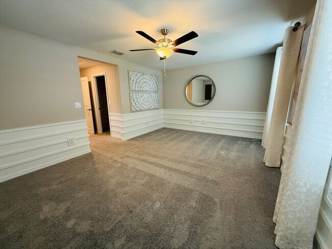 Building Photo - Townhouse in Land O' Lakes - The Townes at Lake Thomas