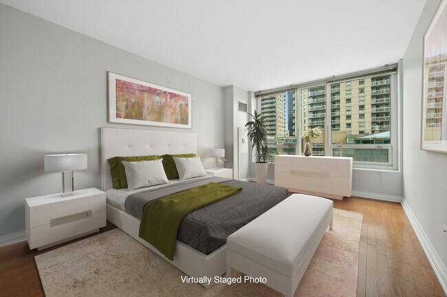 Building Photo - 33 W Ontario St