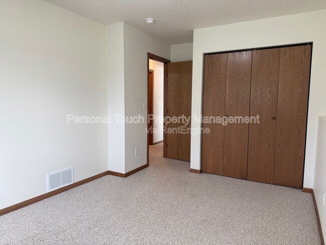 Building Photo - 2380 5th St W