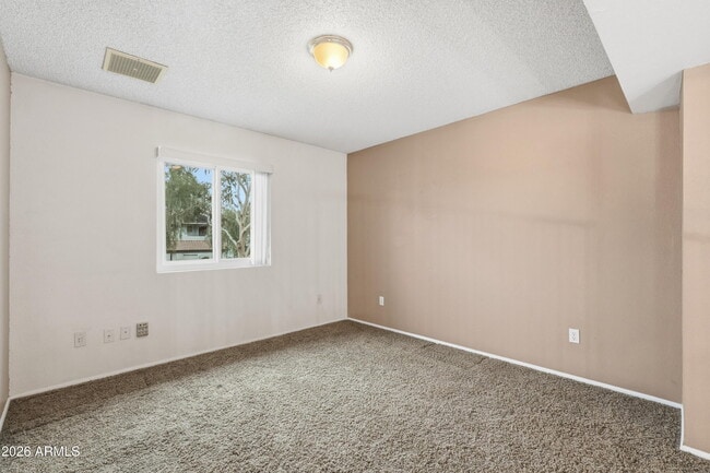 Building Photo - 1805 W Curry Dr