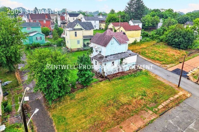 Building Photo - 2503 Stewart St