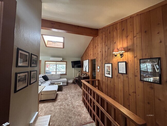 Building Photo - Solar 3 Bd/ 2 Ba. Single-Family Home Rental