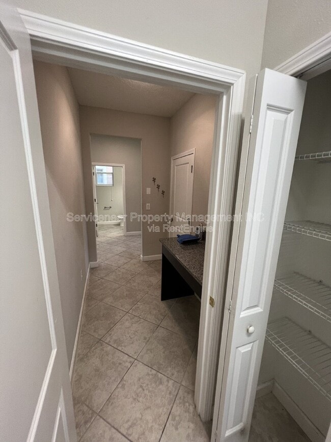 Building Photo - 939 Terra Vista St