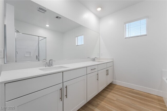 Building Photo - 1480 Marsh Bird St