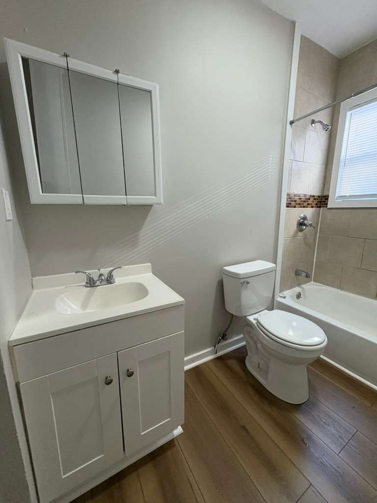 Building Photo - 552 Dixwell Ave